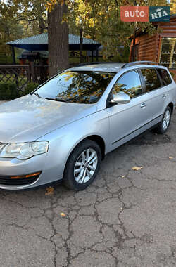 Універсал Volkswagen Passat 2007 в Ківерцях