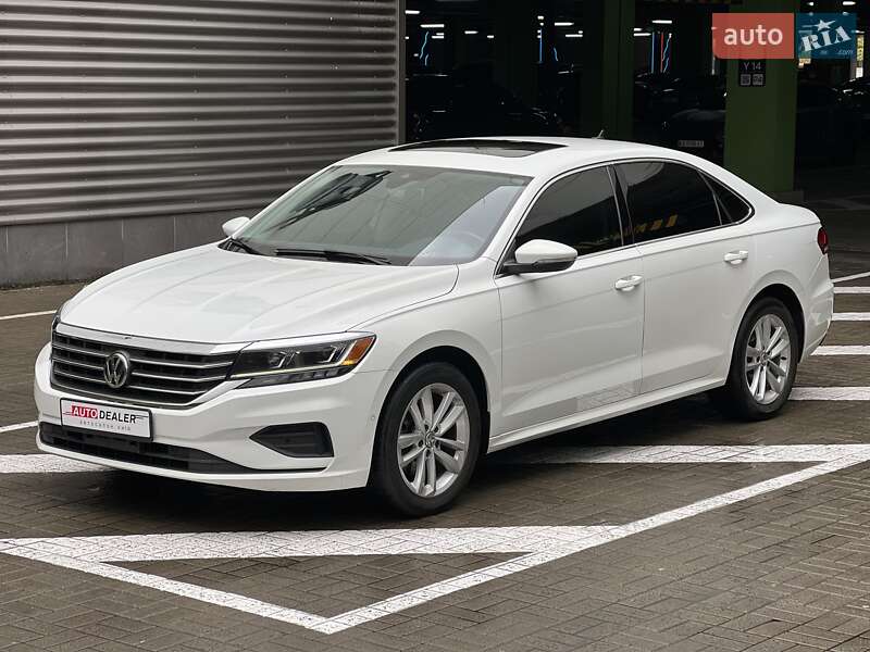 Седан Volkswagen Passat 2020 в Киеве
