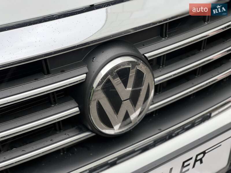 Седан Volkswagen Passat 2020 в Киеве
