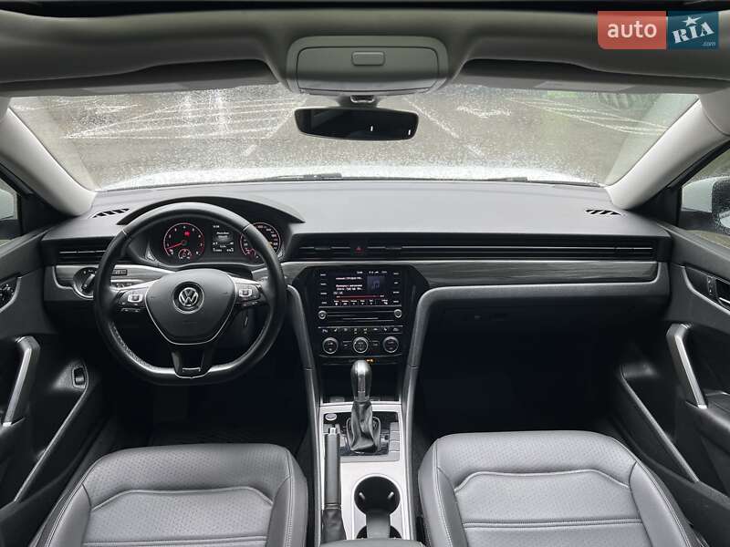 Седан Volkswagen Passat 2020 в Киеве