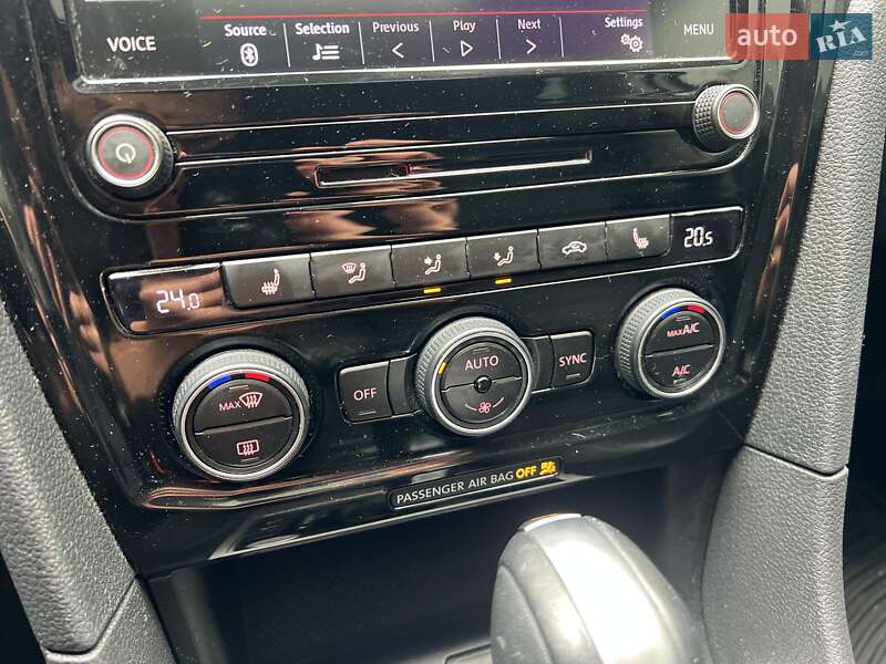 Седан Volkswagen Passat 2020 в Киеве