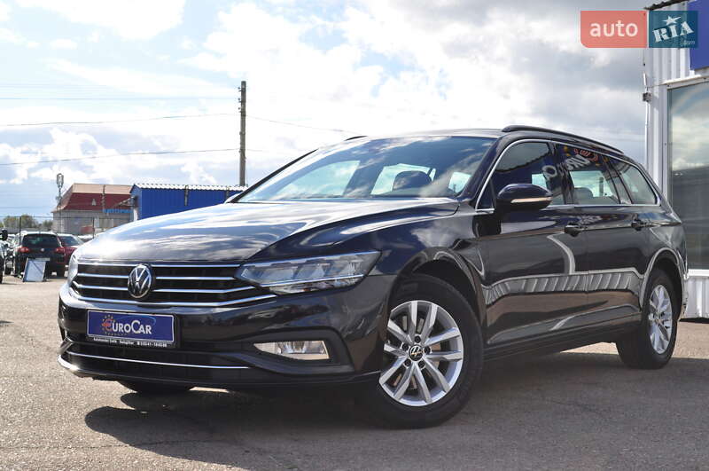 Универсал Volkswagen Passat 2022 в Киеве
