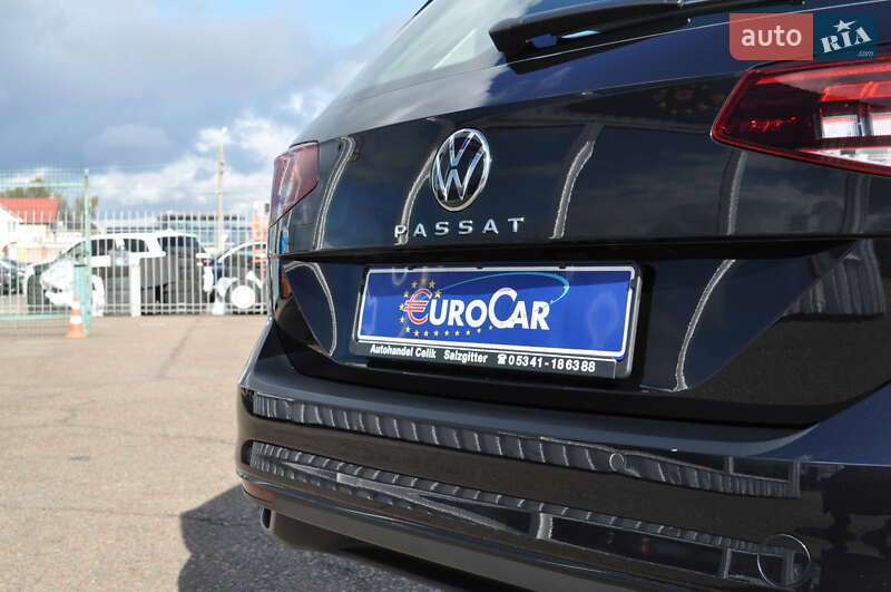 Универсал Volkswagen Passat 2022 в Киеве