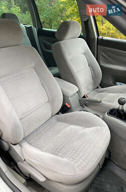 Универсал Volkswagen Passat 2003 в 