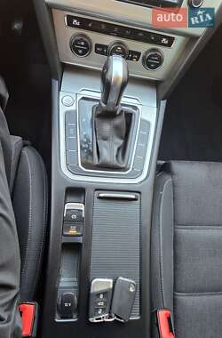 Универсал Volkswagen Passat 2015 в 