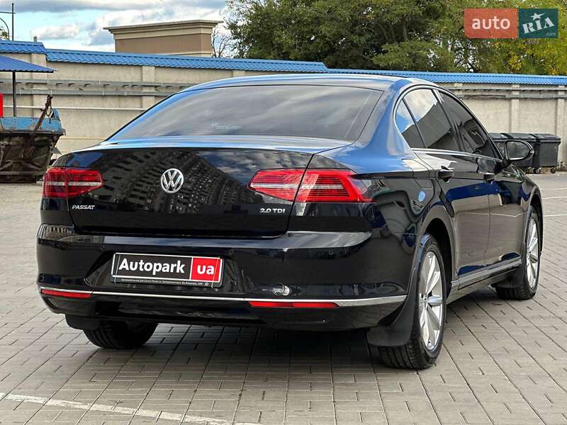 Седан Volkswagen Passat 2017 в Одессе