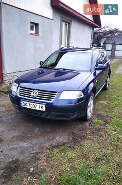 Універсал Volkswagen Passat 2002 в Рівному