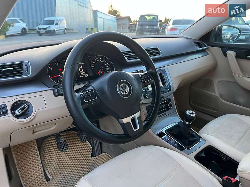 Універсал Volkswagen Passat 2011 в Львові фото 18 Універсал Volkswagen Passat 2011 в Львові