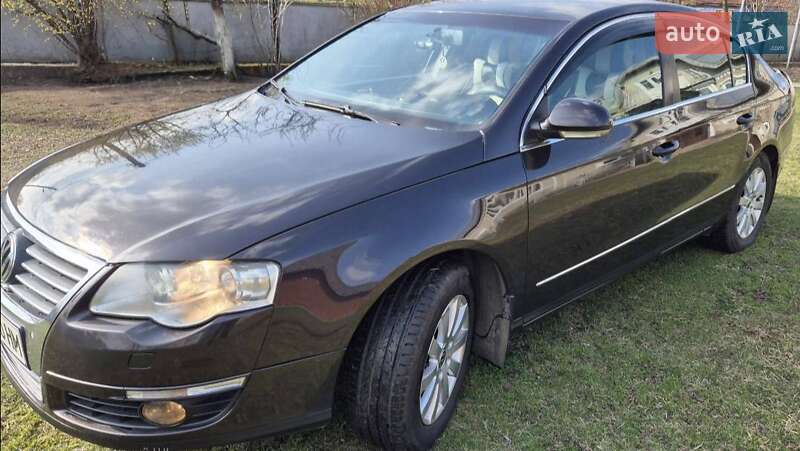 Седан Volkswagen Passat 2008 в Ивано-Франковске