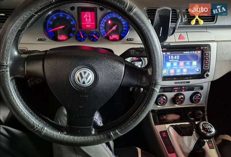 Седан Volkswagen Passat 2008 в Ивано-Франковске