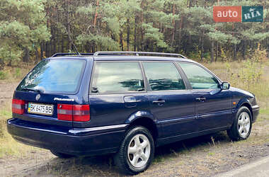 Универсал Volkswagen Passat 1995 в 