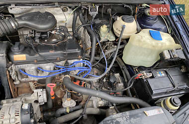 Универсал Volkswagen Passat 1995 в 