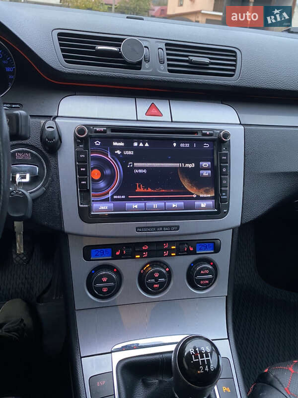 Универсал Volkswagen Passat 2006 в Тячеве