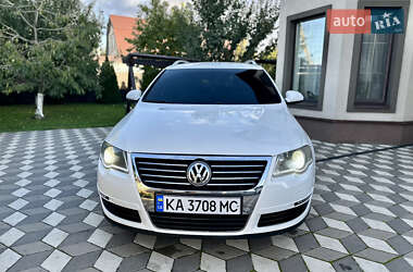 Универсал Volkswagen Passat 2010 в Киеве