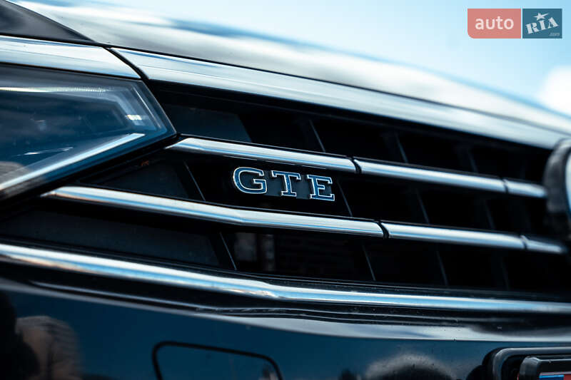 Универсал Volkswagen Passat 2021 в Киеве