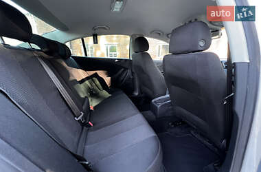 Седан Volkswagen Passat 2006 в 