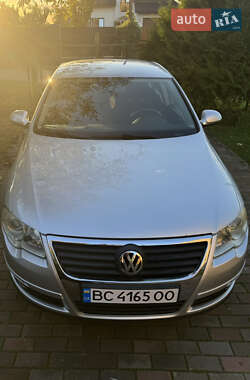Седан Volkswagen Passat 2008 в Львове