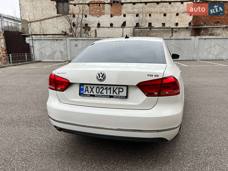 Седан Volkswagen Passat 2012 в Харькове