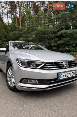 Универсал Volkswagen Passat 2015 в Киеве