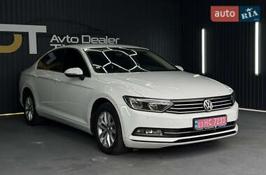 Седан Volkswagen Passat 2016 в Тячеві