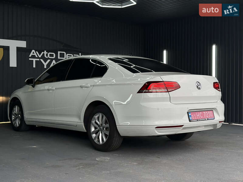 Седан Volkswagen Passat 2016 в Тячеве фото 18 Седан Volkswagen Passat 2016 в Тячеве