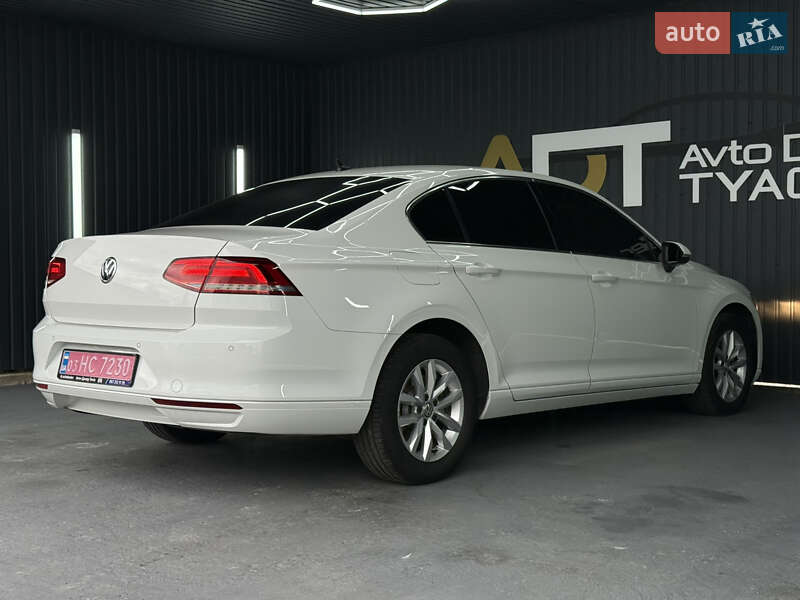 Седан Volkswagen Passat 2016 в Тячеве фото 23 Седан Volkswagen Passat 2016 в Тячеве