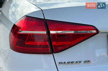 Седан Volkswagen Passat 2015 в 