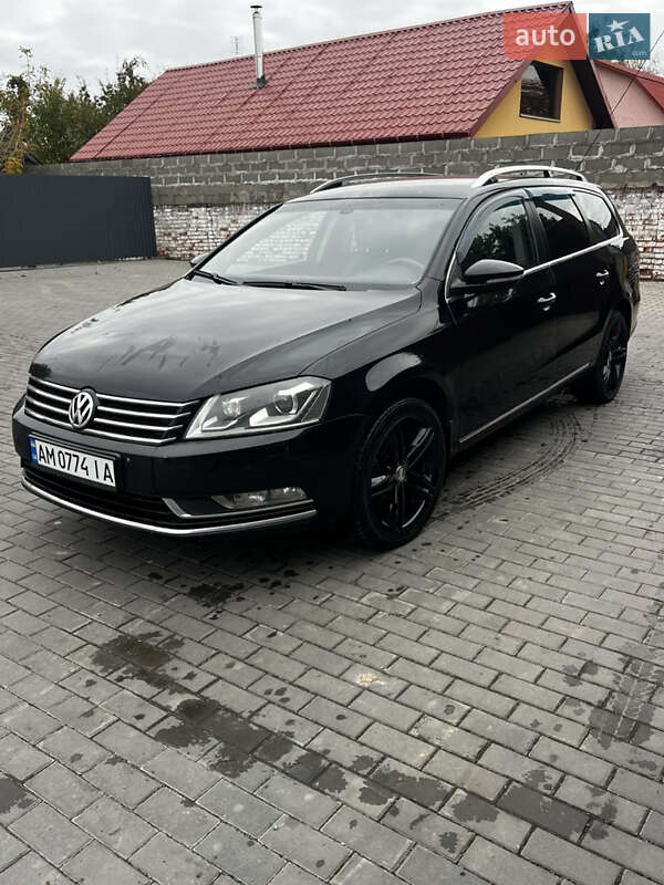 Універсал Volkswagen Passat 2012 в Малині