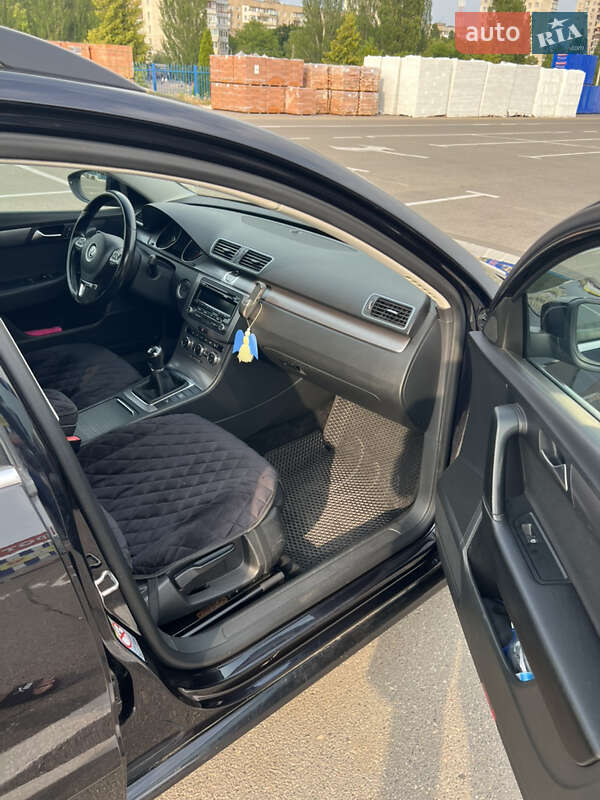 Универсал Volkswagen Passat 2013 в Черкассах