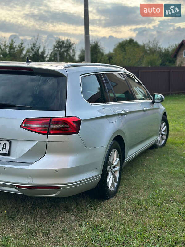 Универсал Volkswagen Passat 2015 в Стрые