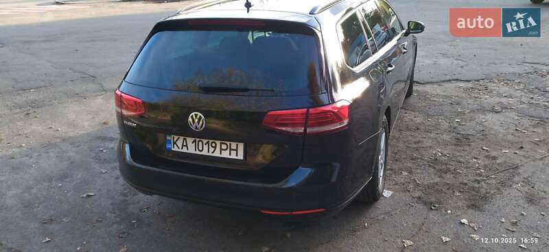 Универсал Volkswagen Passat 2018 в Киеве