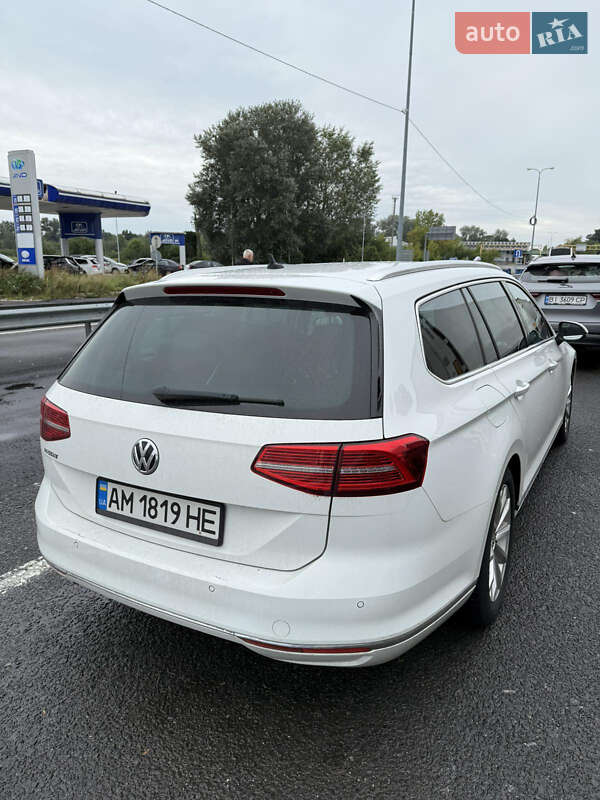 Универсал Volkswagen Passat 2018 в Житомире