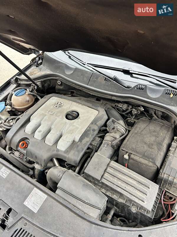 Универсал Volkswagen Passat 2008 в Сумах