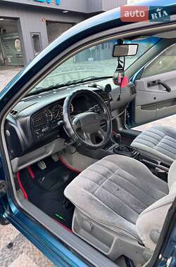 Седан Volkswagen Passat 1991 в 