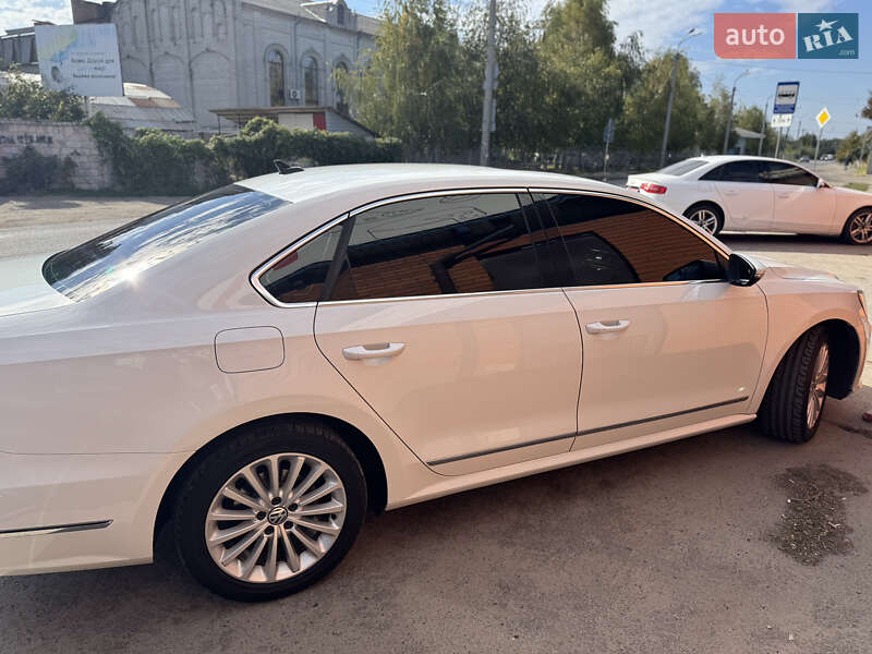 Седан Volkswagen Passat 2017 в Дніпрі