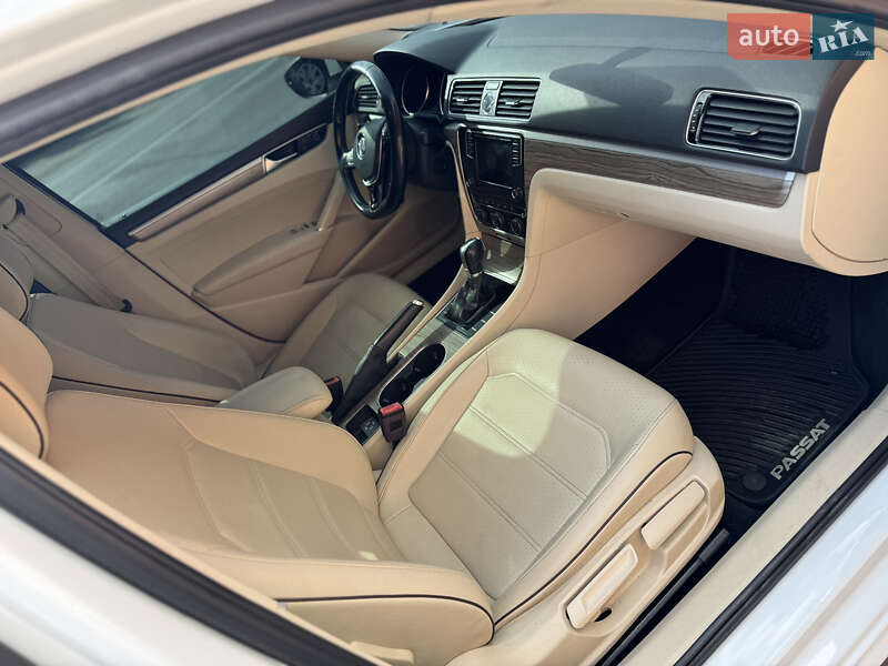 Седан Volkswagen Passat 2017 в Дніпрі