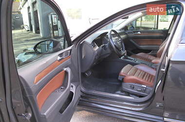 Седан Volkswagen Passat 2018 в 