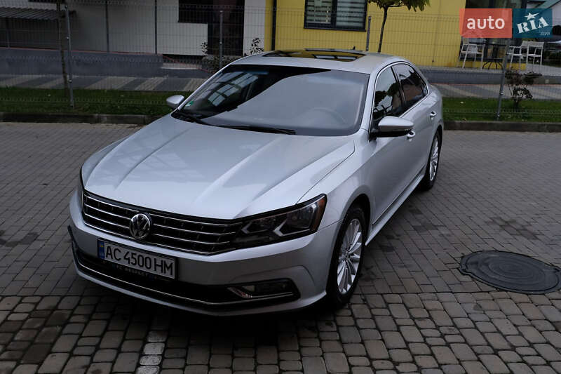 Седан Volkswagen Passat 2016 в Луцьку