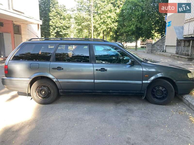 Універсал Volkswagen Passat 1995 в Кременчуці