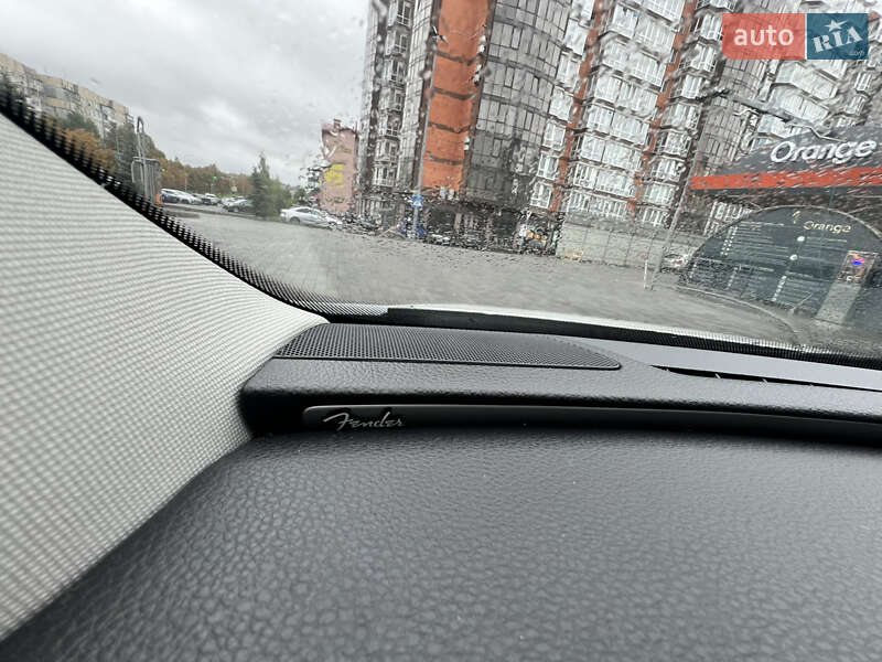 Седан Volkswagen Passat 2012 в Львове