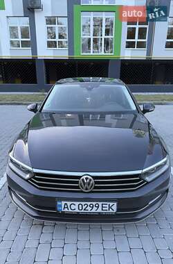 Седан Volkswagen Passat 2017 в 