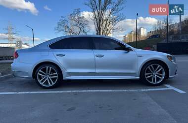 Седан Volkswagen Passat 2017 в Николаеве