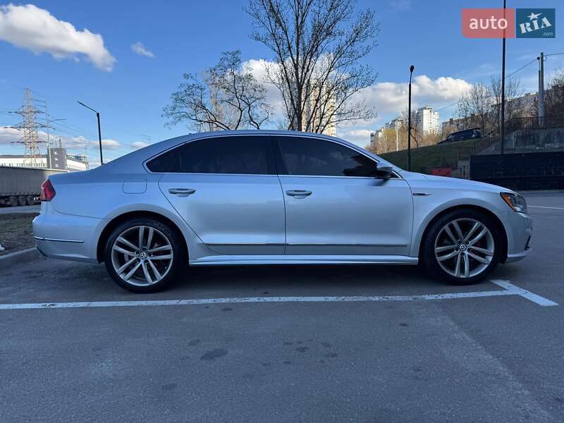 Седан Volkswagen Passat 2017 в Николаеве