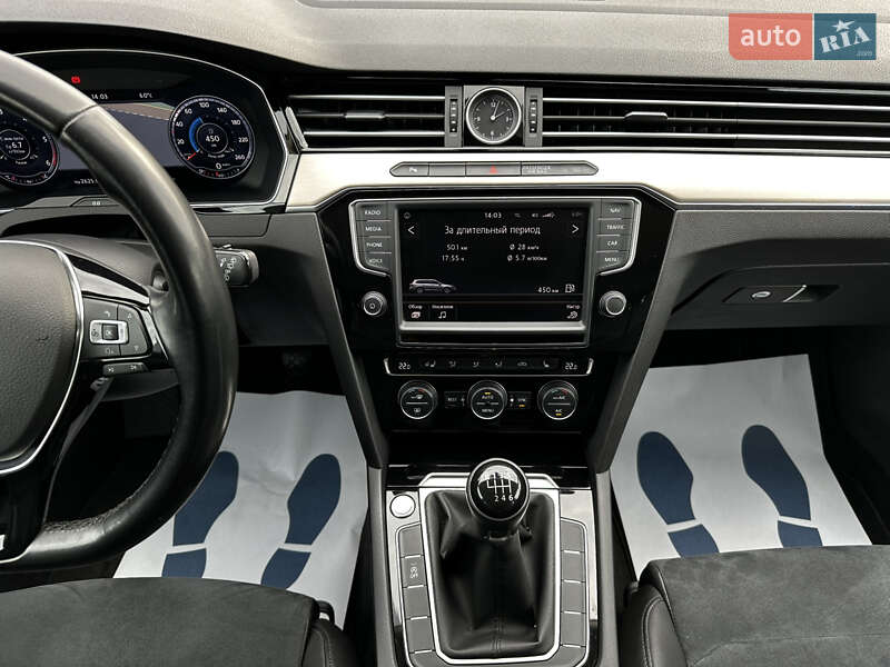 Универсал Volkswagen Passat 2015 в Киеве