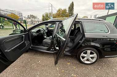 Универсал Volkswagen Passat 2011 в 