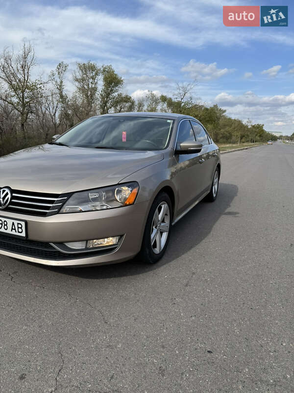 Седан Volkswagen Passat 2015 в Запорожье