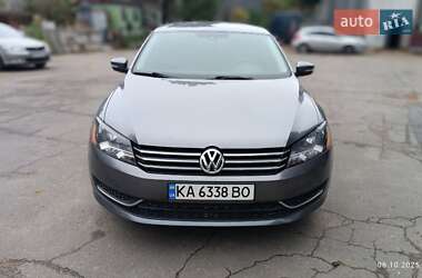 Седан Volkswagen Passat 2012 в Киеве
