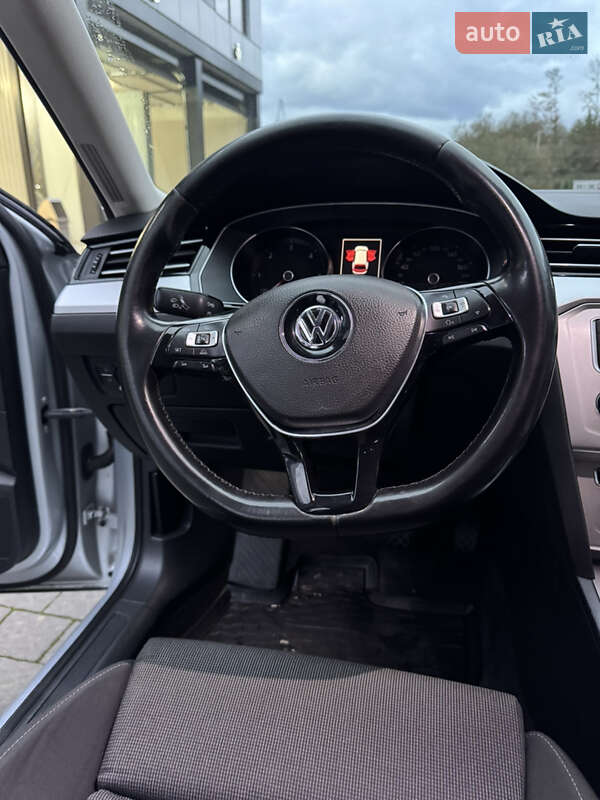 Універсал Volkswagen Passat 2015 в Міжгір'ї
