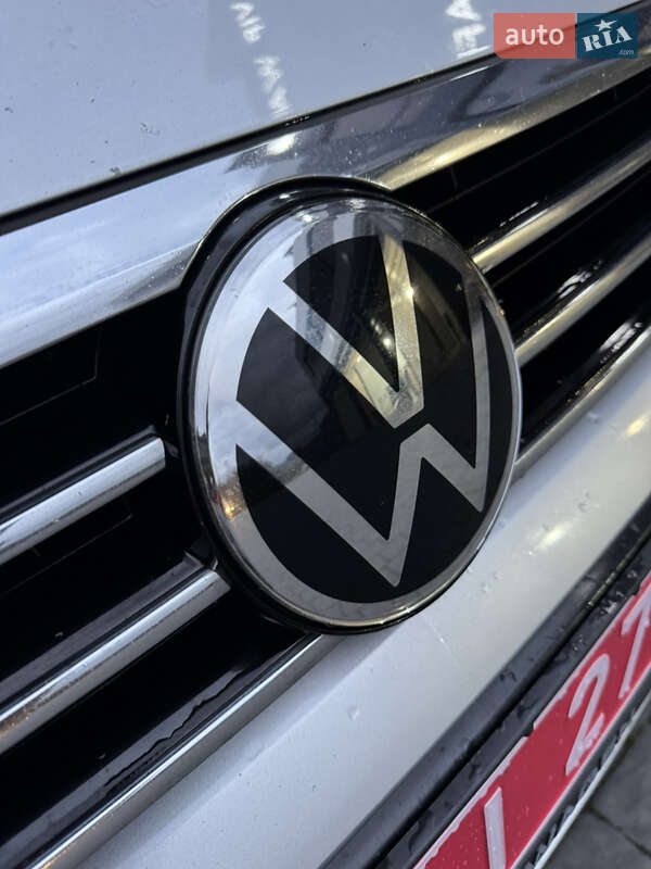 Універсал Volkswagen Passat 2015 в Міжгір'ї