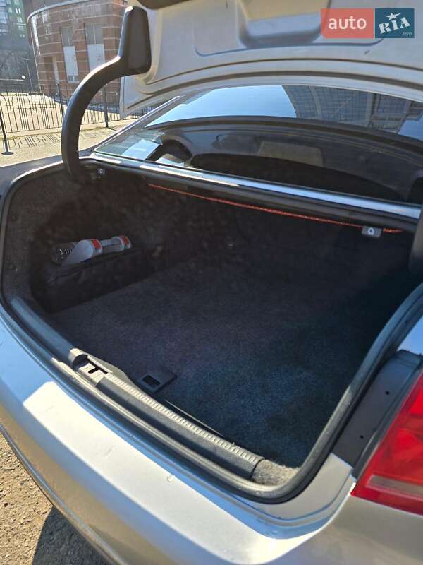 Седан Volkswagen Passat 2014 в Дніпрі